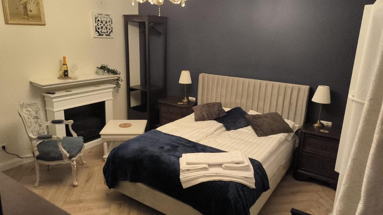 Appartement Luxury Airport Retreat à Cluj-Napoca Extérieur photo