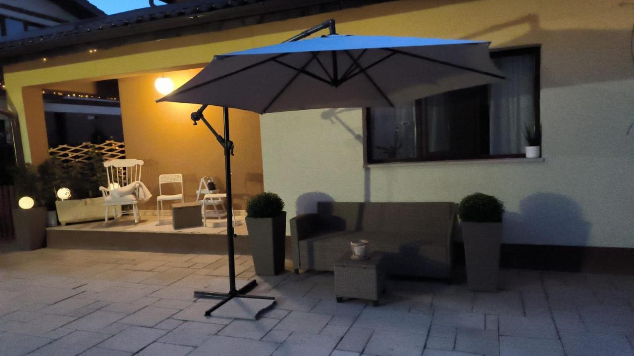 Appartement Luxury Airport Retreat à Cluj-Napoca Extérieur photo